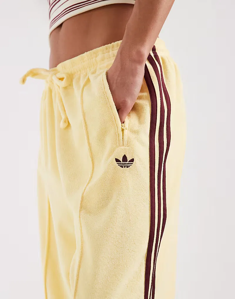 Спортивные брюки Adidas Originals из махровой ткани, желтый — фото 4