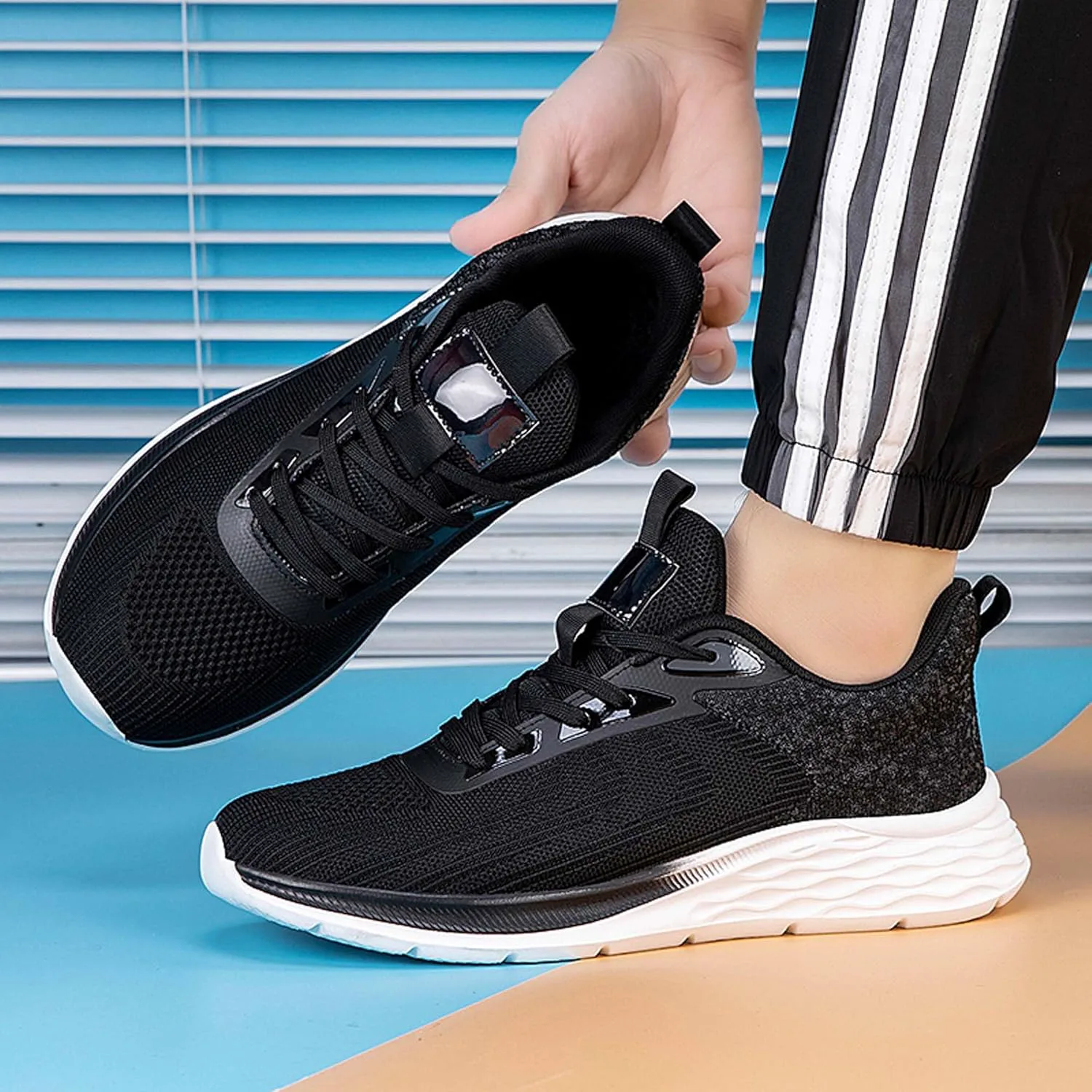 

Мужские спортивные кроссовки, легкие мужские беговые кроссовки, вязаные дышащие кроссовки для бега, кроссовки для кросс-тренинга, противоскользящие, износостойкие с амортизацией, подходят для различных видов спорта в помещении и на улице Vtiao,...