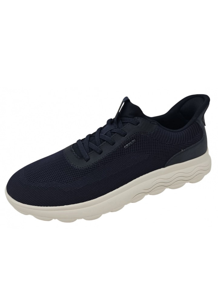 

Кроссовки на шнуровке Geox, цвет in blau