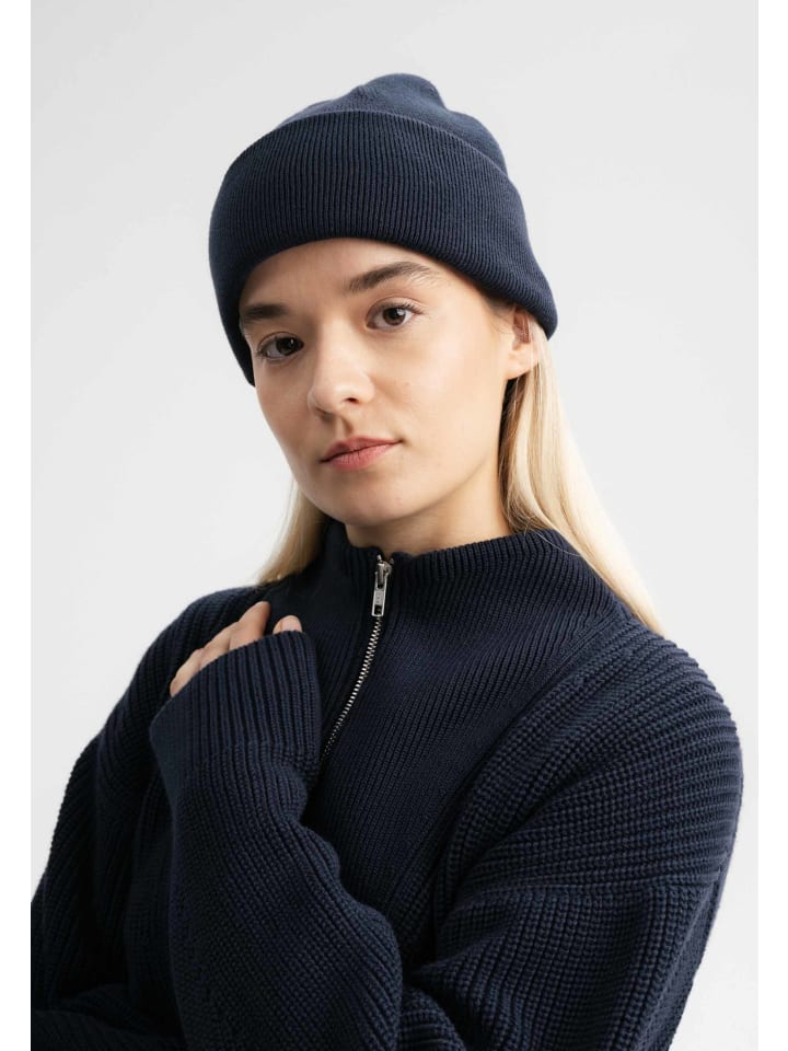 

Тонкая вязаная шапка HIMMAT MELA