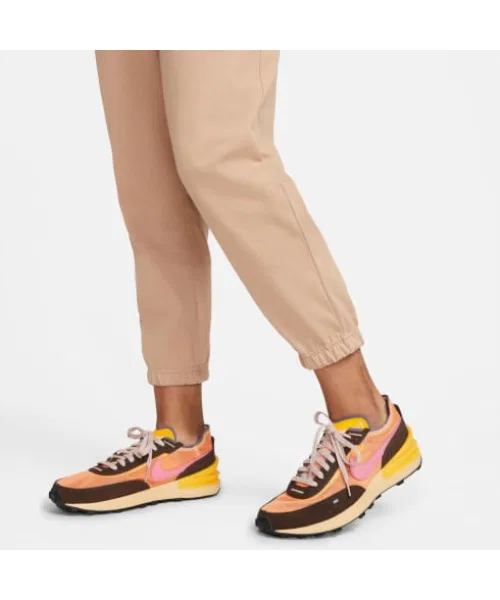 Женские спортивные брюки NIKE из хлопка бежевые — фото 3
