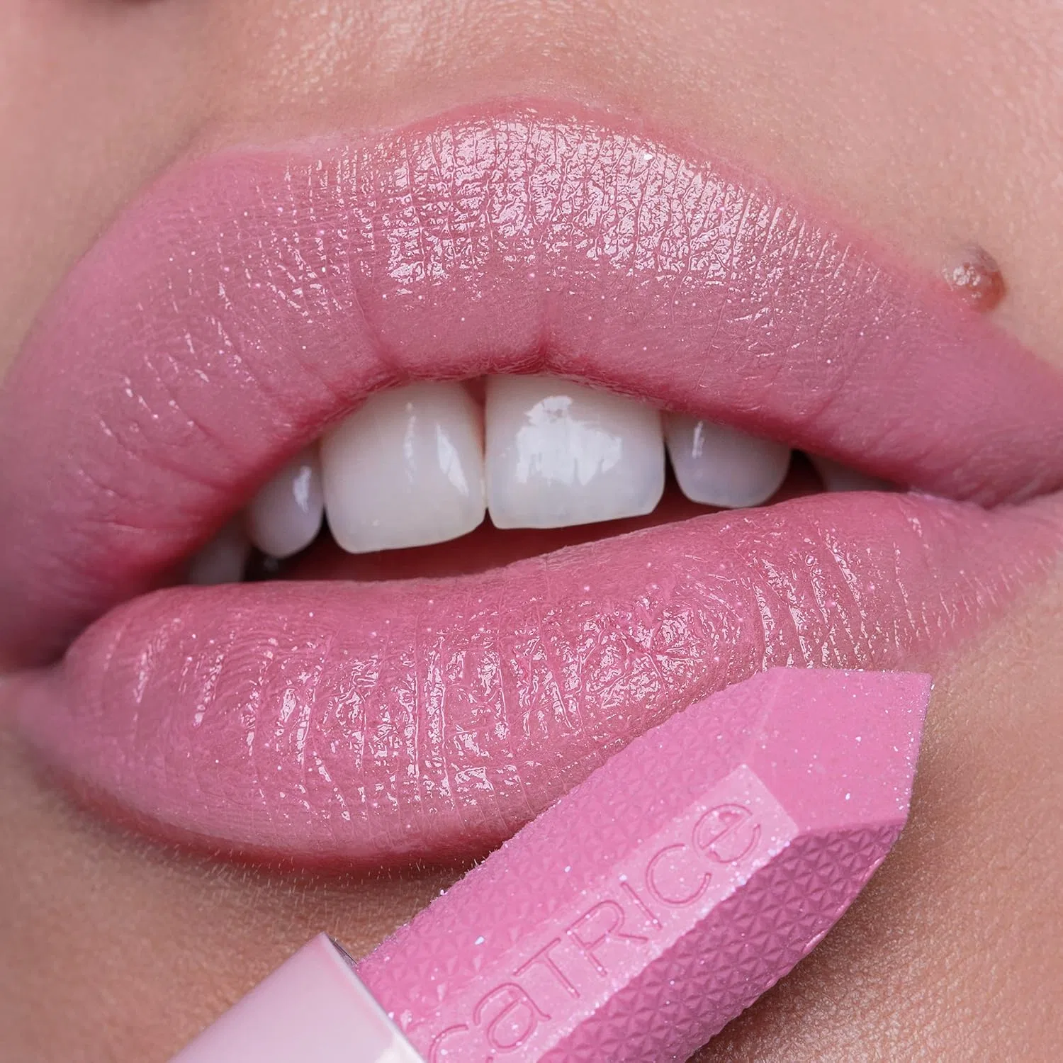 Бальзам для губ Drunk'n Diamonds Plumping Lip Balm, от Catrice Catrice, 030 I Couldn'T Caratless — фото 4