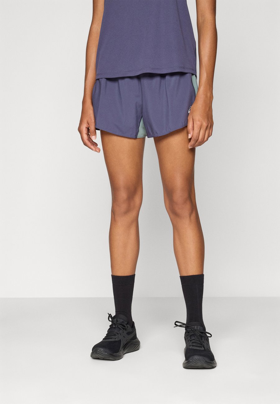 

Спортивные шорты ASICS CORE SHORT, Indigo Fog/Purple