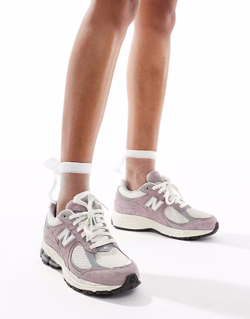 Кроссовки New Balance 2002r бежевого и фиолетового цвета — фото 3
