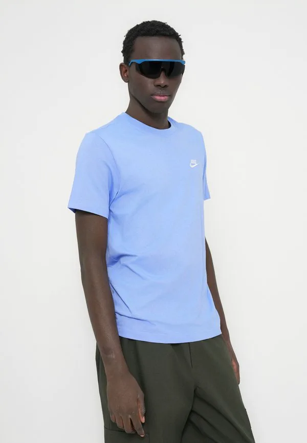 Клубная футболка унисекс базовая футболка Nike Sportswear, Royal Pulse — фото 4
