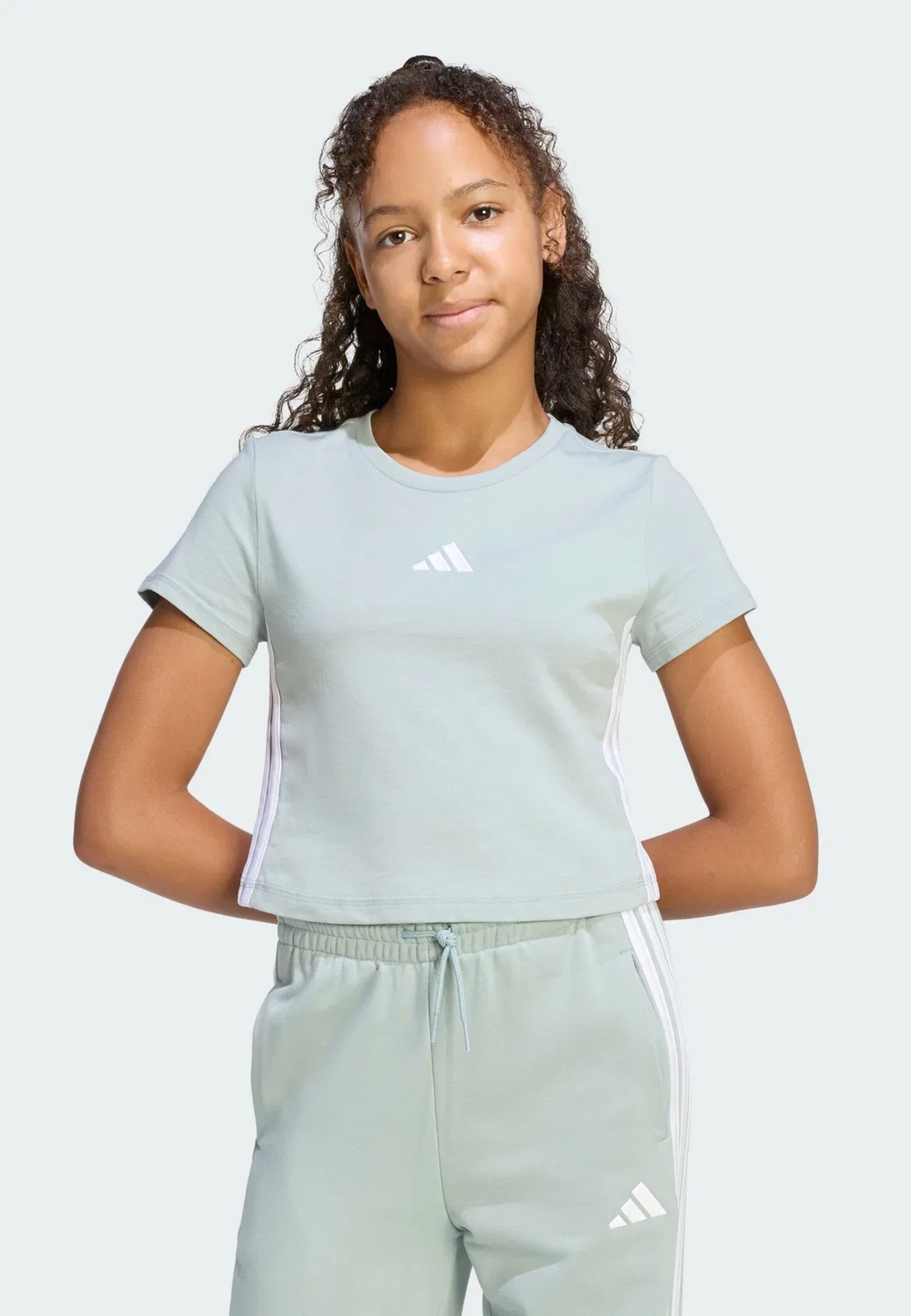 Спортивная футболка Adidas Sportswear Performance Shirt Essentials светло-зеленого цвета — фото 2
