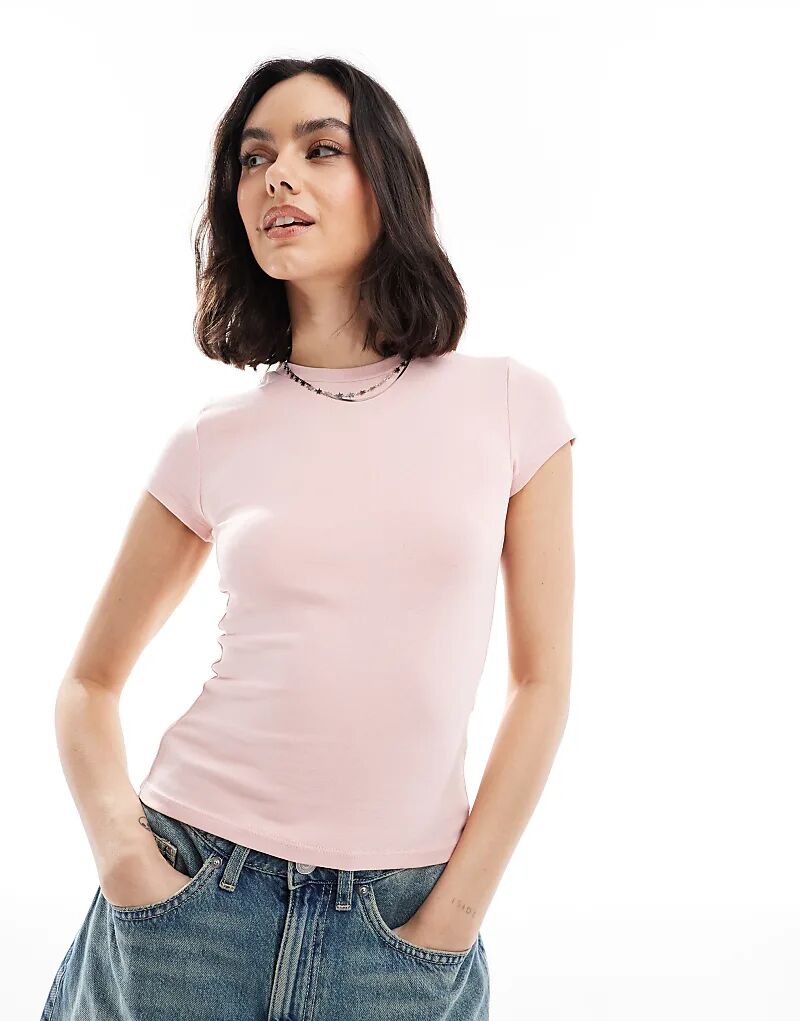 

Футболка Bershka с короткими рукавами и круглым вырезом розового цвета