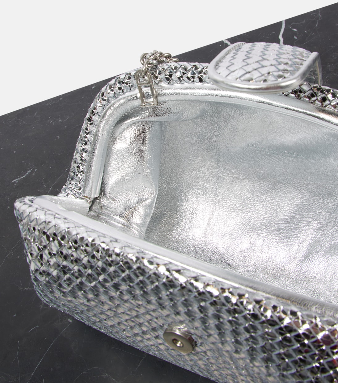 Лаурен 1980 средний кожаный клатч Bottega Veneta, Silver / Silver — фото 3