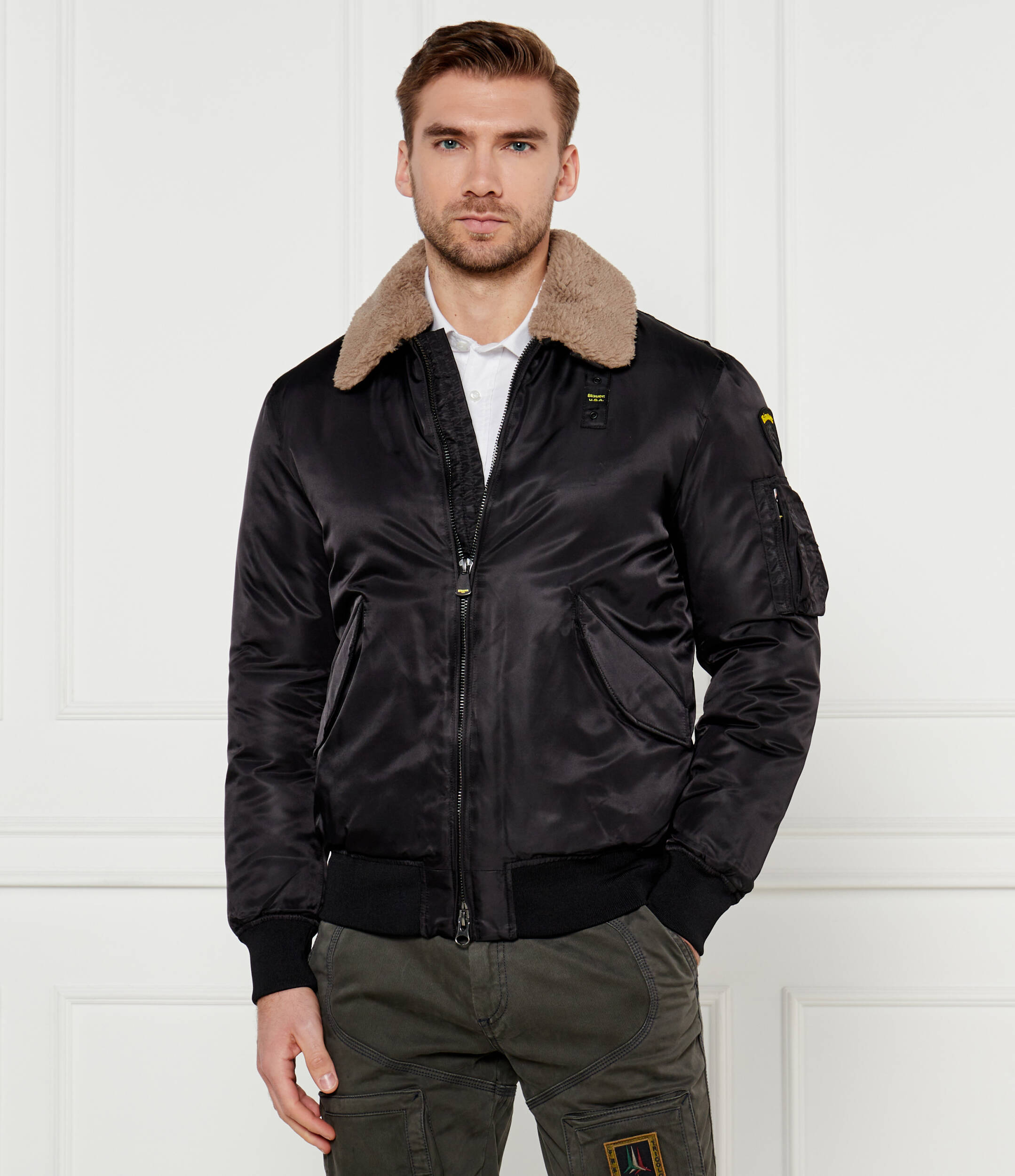 

Куртка BLAUER KENNETH Regular Fit, черный