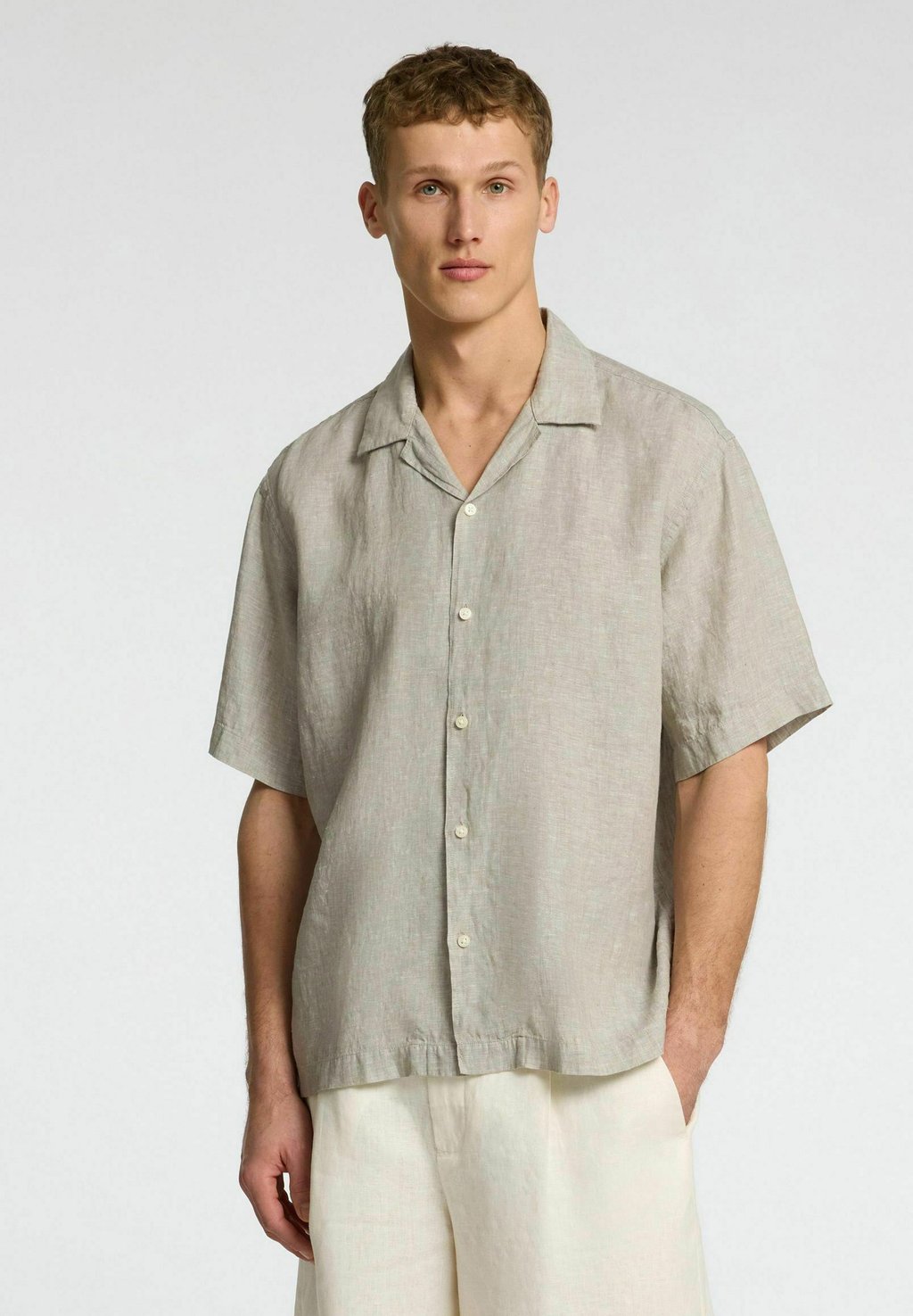 

Рубашка RELAXKYLIAN MIX SS RESORT Selected Homme, светло-зеленый