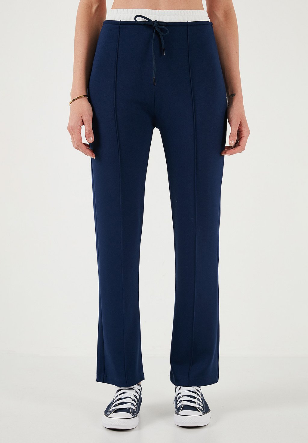 

Спортивные штаны SLIM FIT LELA, темно-синий