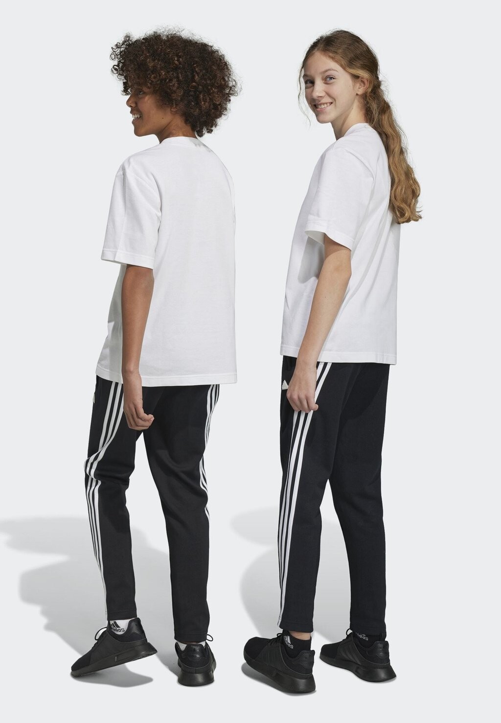 

Спортивные брюки Future Icons 3-Stripes Adidas, цвет black white