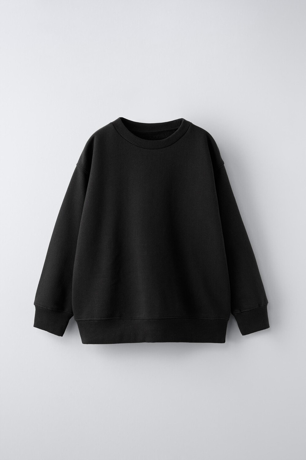 

Общая плюшевая толстовка с капюшоном ZARA, черный
