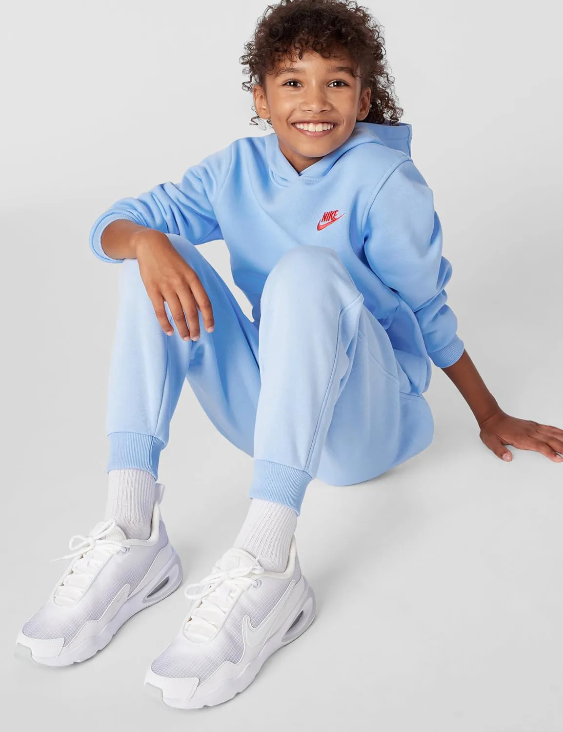 Кроссовки Nike Unisex Air Max Nova для детей - мальчиков, девочек, малышей и грудничков, белый/платиновый — фото 2