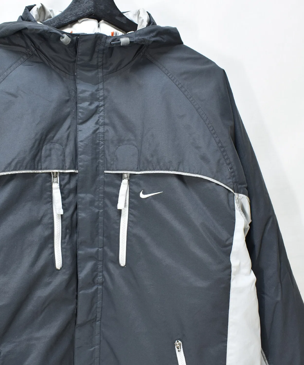 Винтажная куртка Nike с капюшоном и съёмным лёгким пуховым подкладом, серая