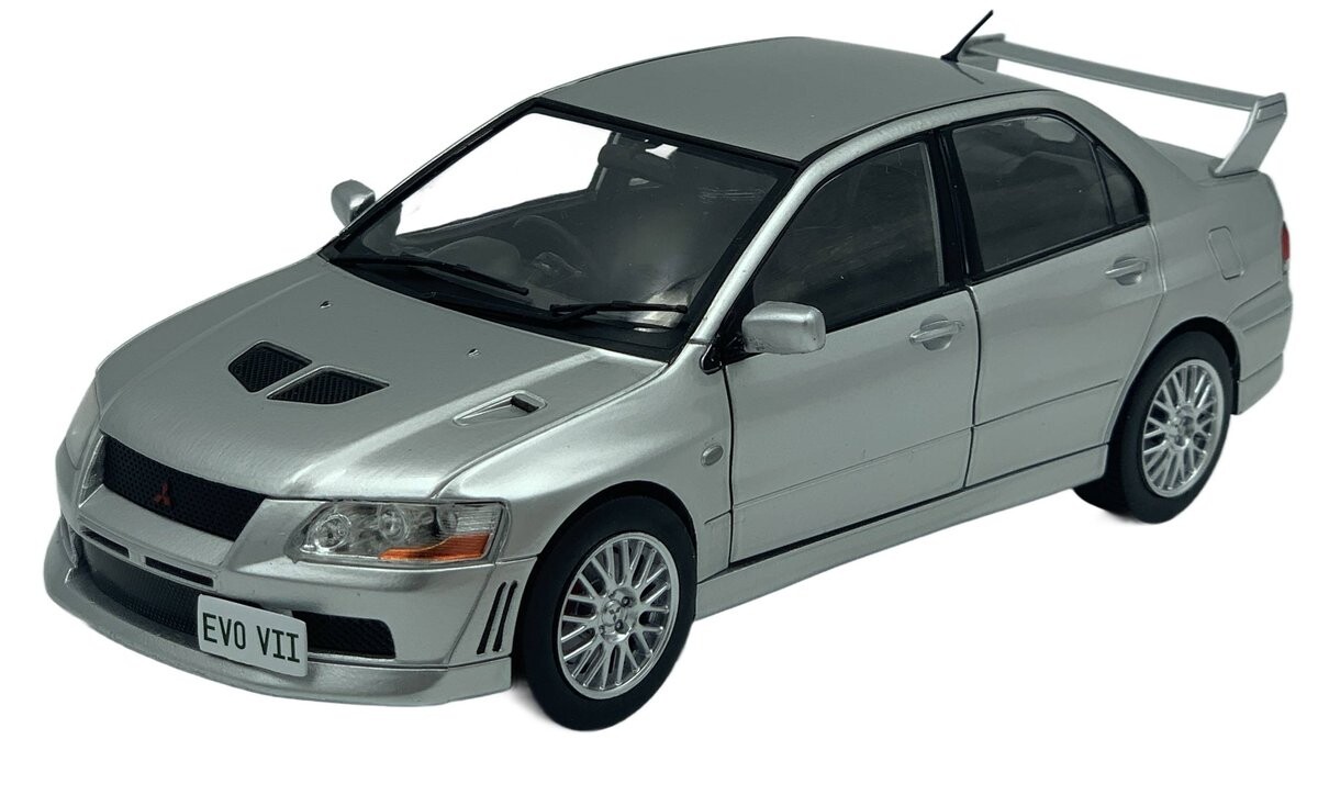 

Модель Mitsubishi Lancer Evo VII WB124204 WhiteBox 1:24