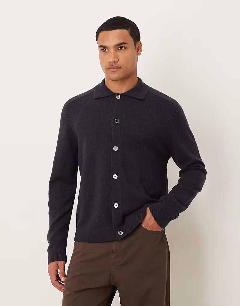 

Кардиган из чистой шерсти с пуговицами спереди и воротником-поло темно-синего цвета Arket