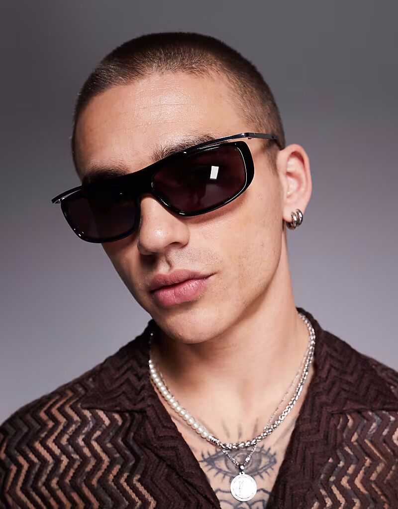 

Солнцезащитные очки в черно-серебристой оправе с бордовыми линзами Asos Design