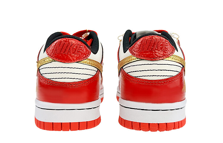 

Кроссовки Nike Dunk Skateboard Shoes Men Low-Top Red/Gold