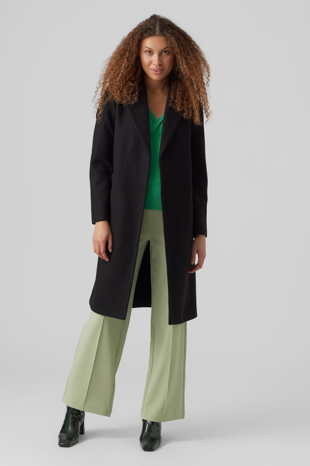 

Vero Moda приталенное пальто VERO MODA, черный