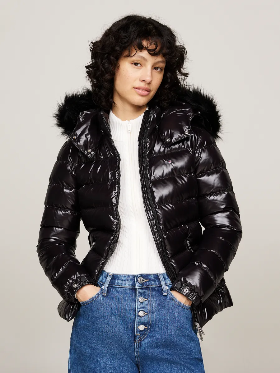 

Стеганая куртка Tommy Jeans, с капюшоном, с искусственным мехом, черный