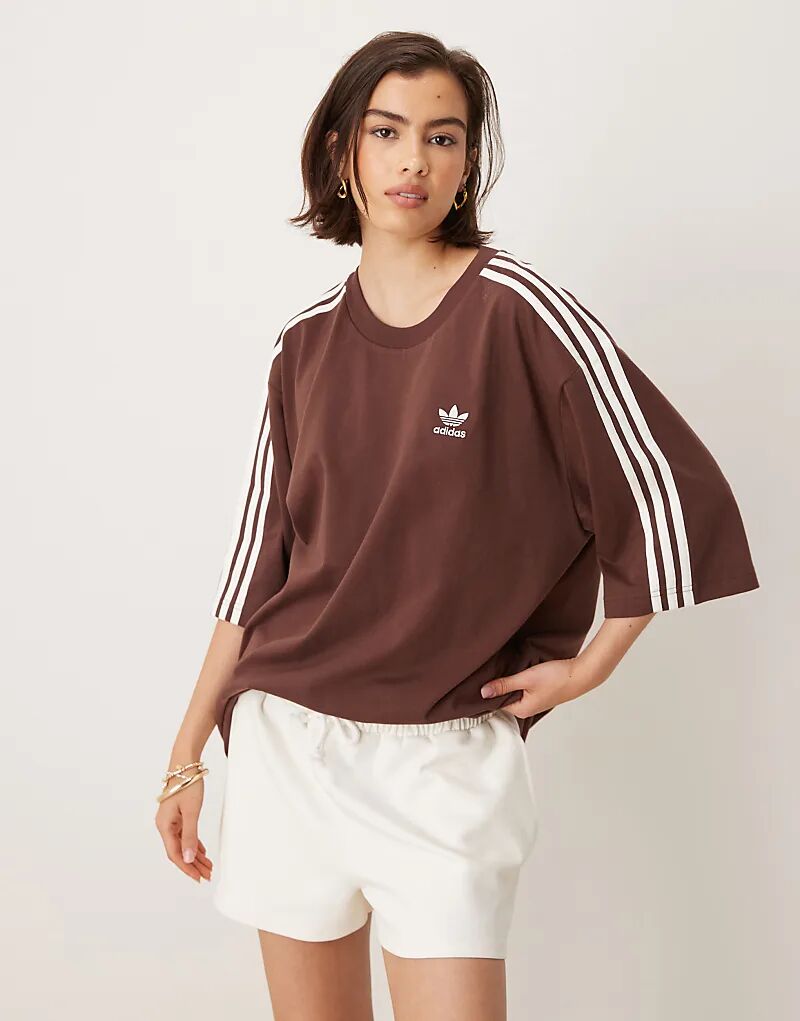 

Футболка adidas Originals Adicolor oversize с тремя полосками коричневого цвета