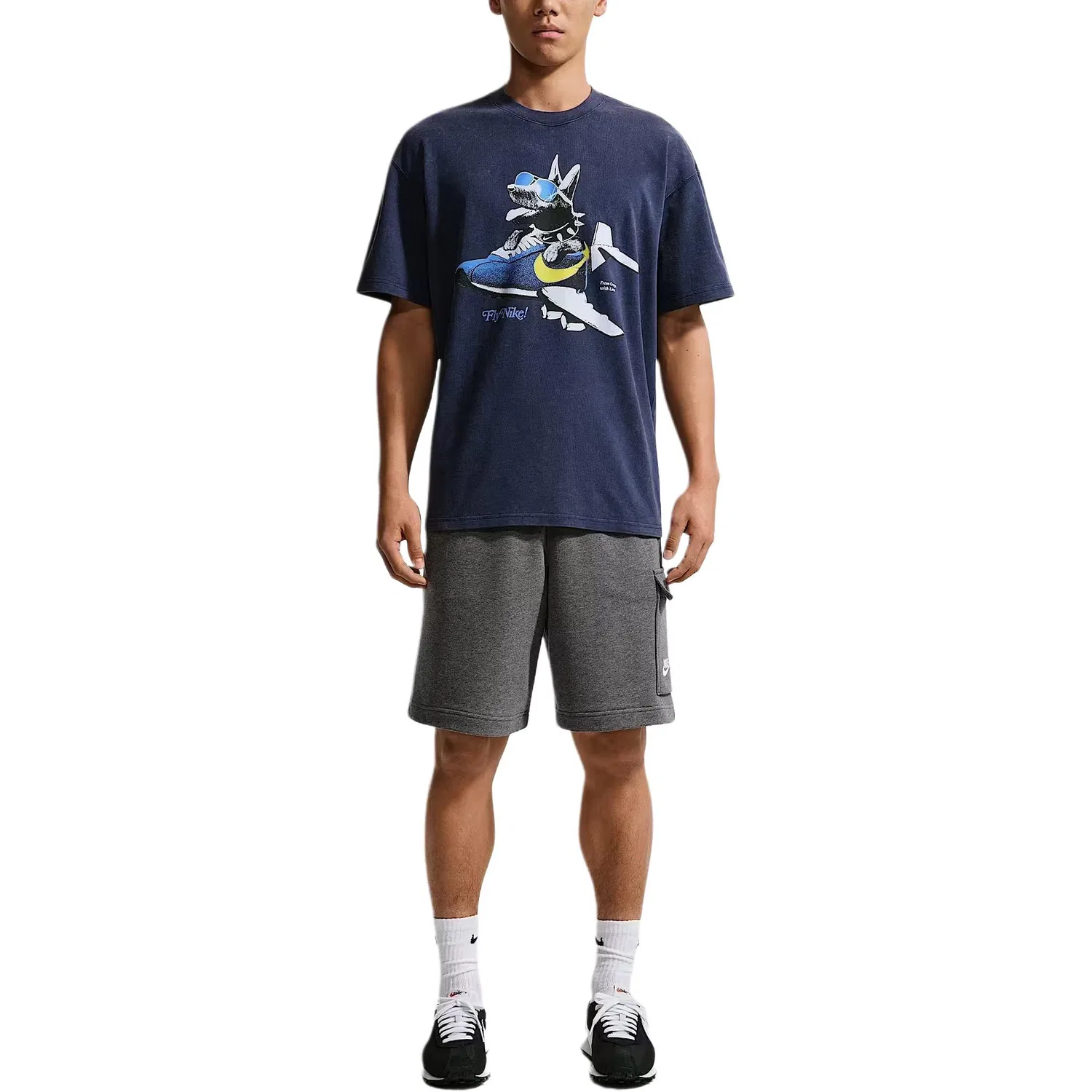 Футболка Sportswear для мужчин, темно-синяя, с круглым вырезом Nike, Dark Navy Blue — фото 3
