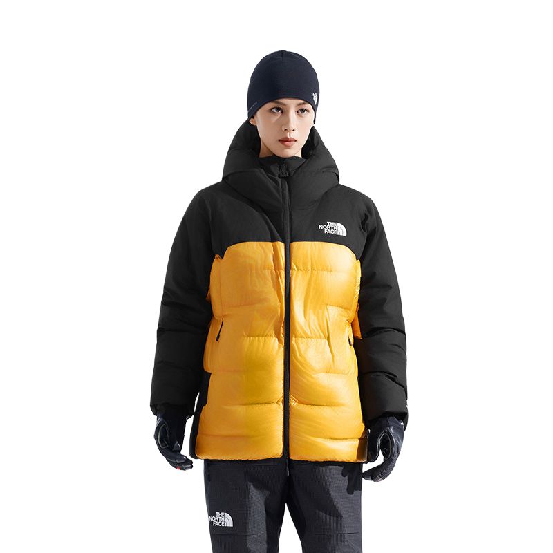 

Куртка Summit Series Cloud Down женская THE NORTH FACE, золотой/черный