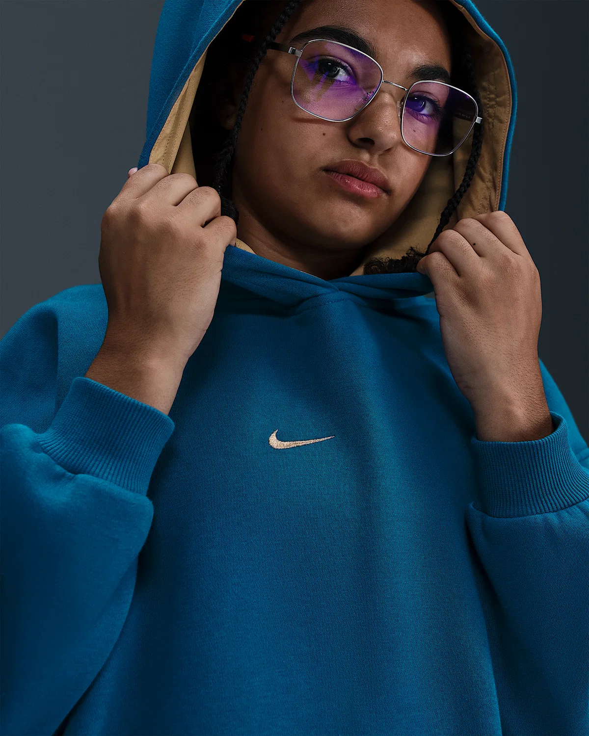 Детская (для девочек) оверсайз худи Nike Sportswear Club Fleece, Green Abyss/Mead Gold/Metallic Gold — фото 3