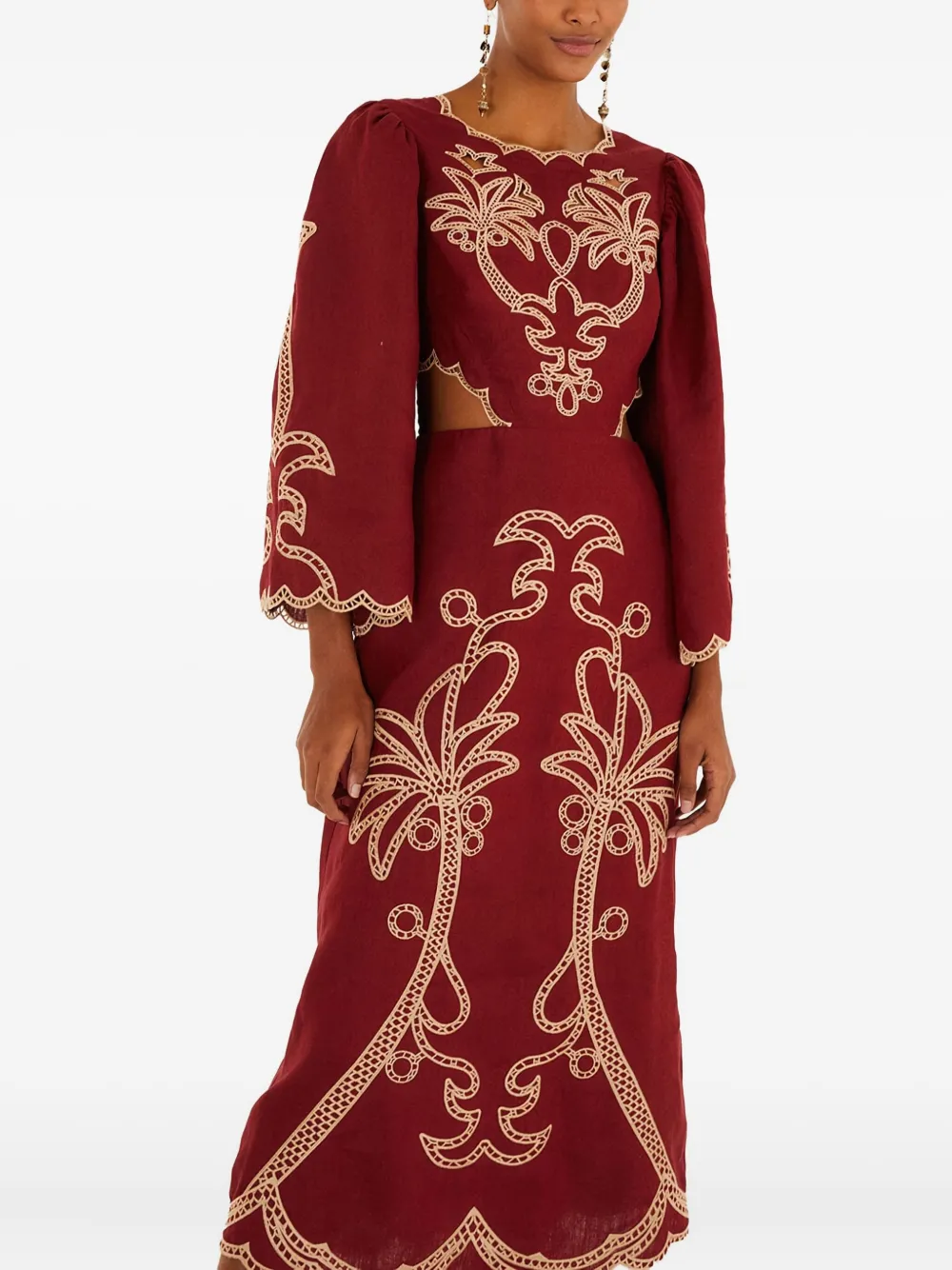 

Платье с вышивкой и вырезами Farm Rio, красный