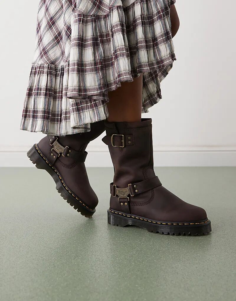 Ботинки Dr Martens Anistone Hi коричневого цвета