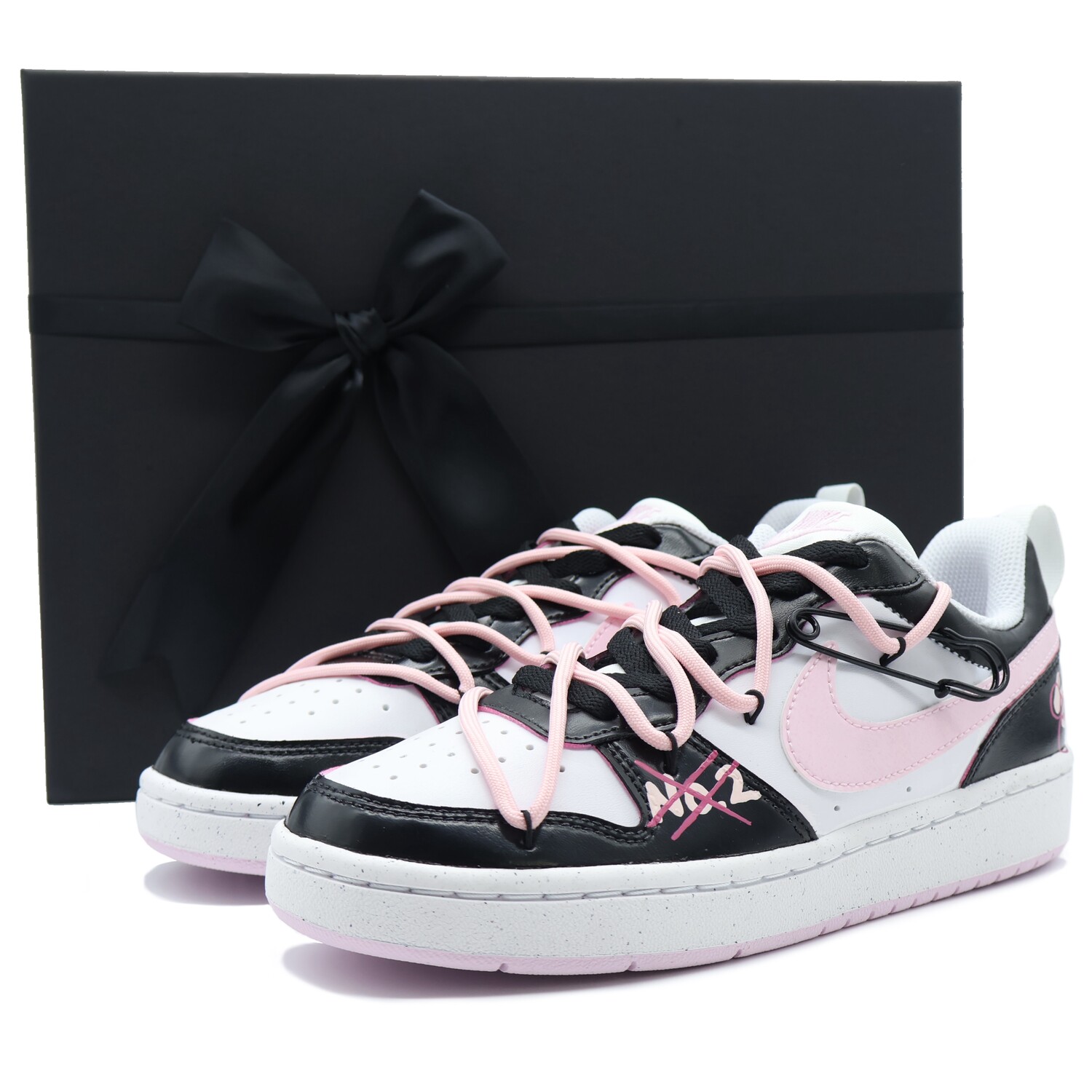 

Женские кроссовки для скейтбординга Nike Court Borough, Black