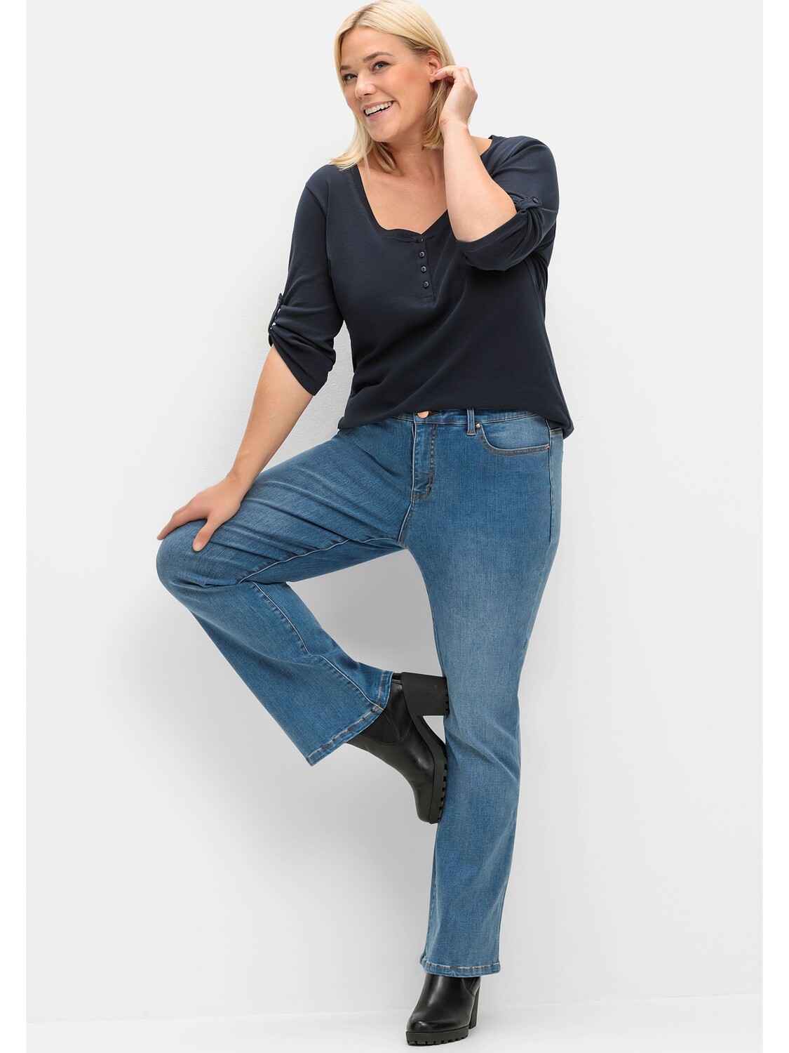 

Джинсы sheego Bootcut Stretch mit Bodyforming Effekt, цвет blue Denim