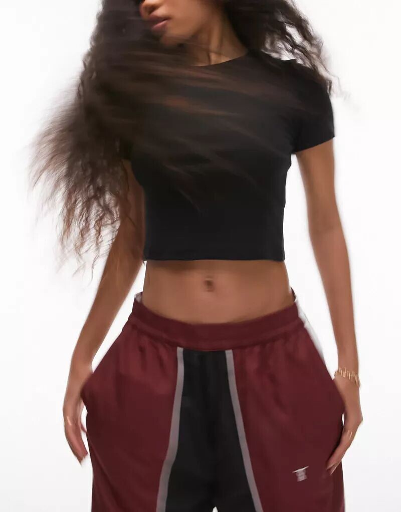 

Черная повседневная футболка Topshop