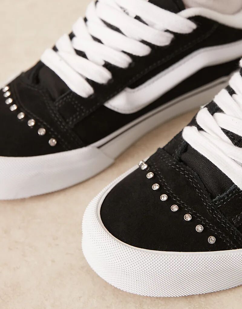 Кроссовки Vans Knu Skool черного и белого цветов с отделкой стразами — фото 4