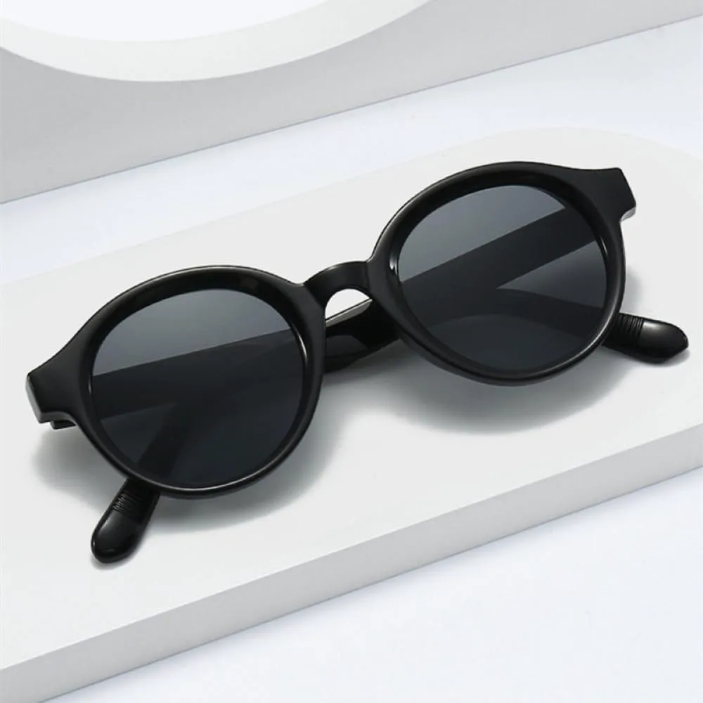 

Ретро круглые женские солнцезащитные очки с градиентным покрытием UV400, модные, конфетного цвета, мужские трендовые, с заклепками, в стиле панк TYUVIVO, Red Blue Tea