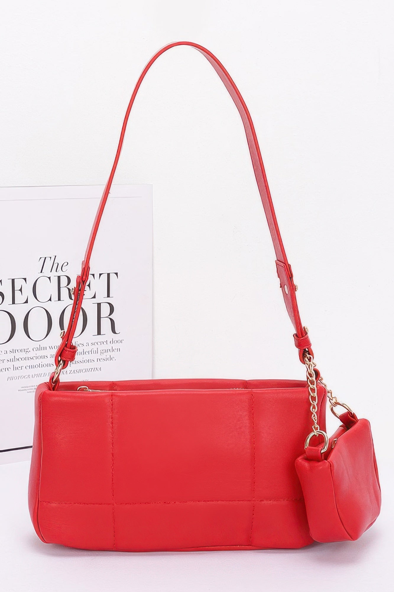 

Женская стеганая сумка через плечо из искусственной кожи с чехлом для AirPods FASHNZFAB, красный