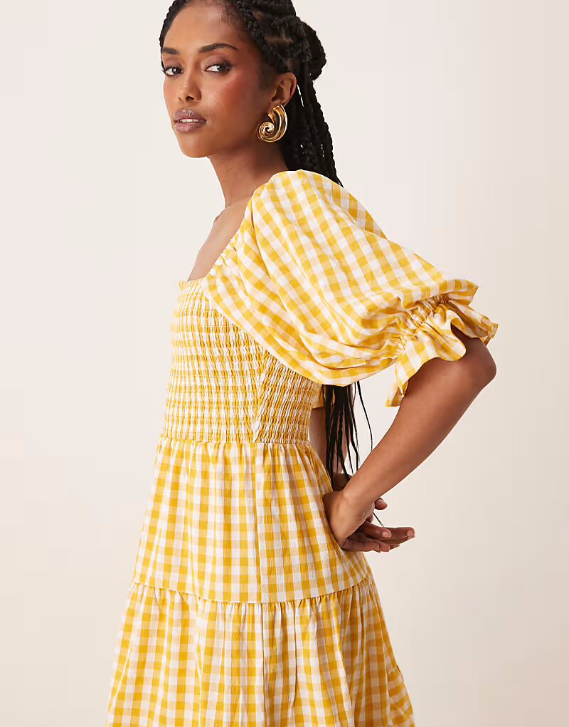 

Мини-платье Lovedrobe Gingham Milkmaid с рукавами-фонариками желтого цвета
