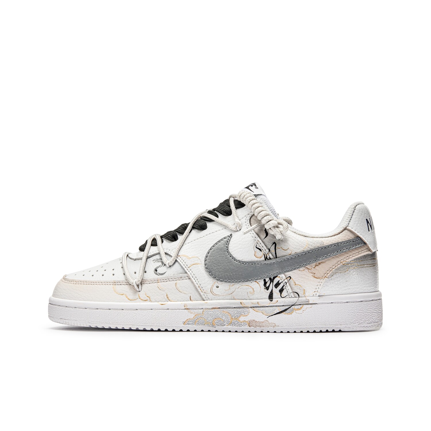 

Кроссовки для скейтбординга Court Vision 1 Auspicious Clouds Bestowing Blessings мужские низкие устойчивые к истиранию Nike, серо-белый