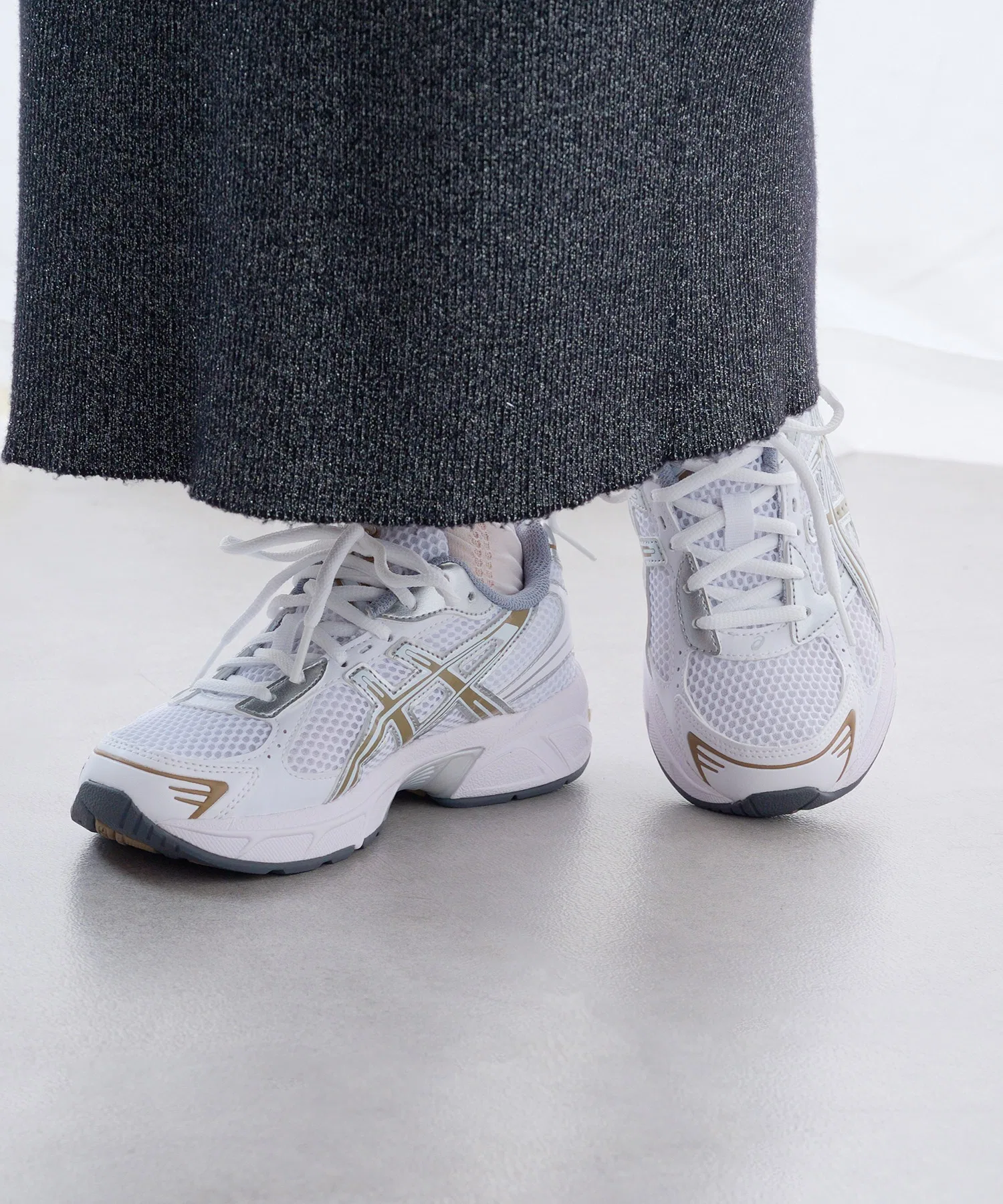 Унисекс кроссовки ASICS GEL-1130 для бега и спорта белые — фото 2
