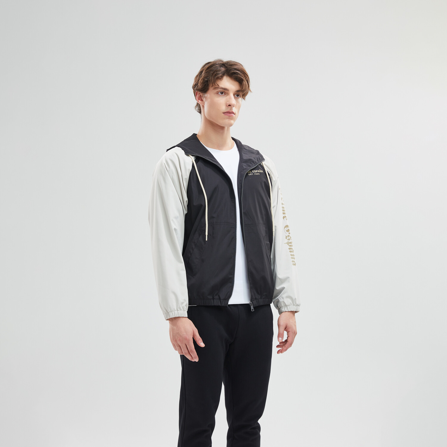 

Куртка унисекс Агат черный Kelme