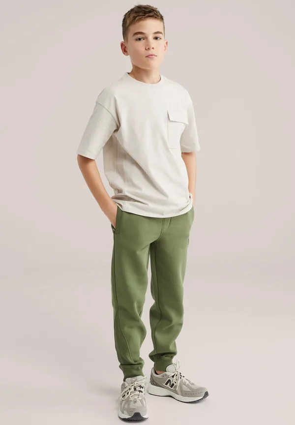 Простая футболка We Fashion, Beige