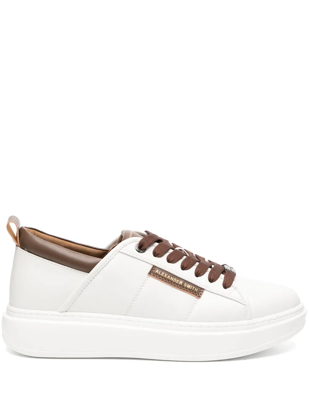 

Кроссовки Eco-Wembley из коллаборации с Alexander Smith ACBC, белый