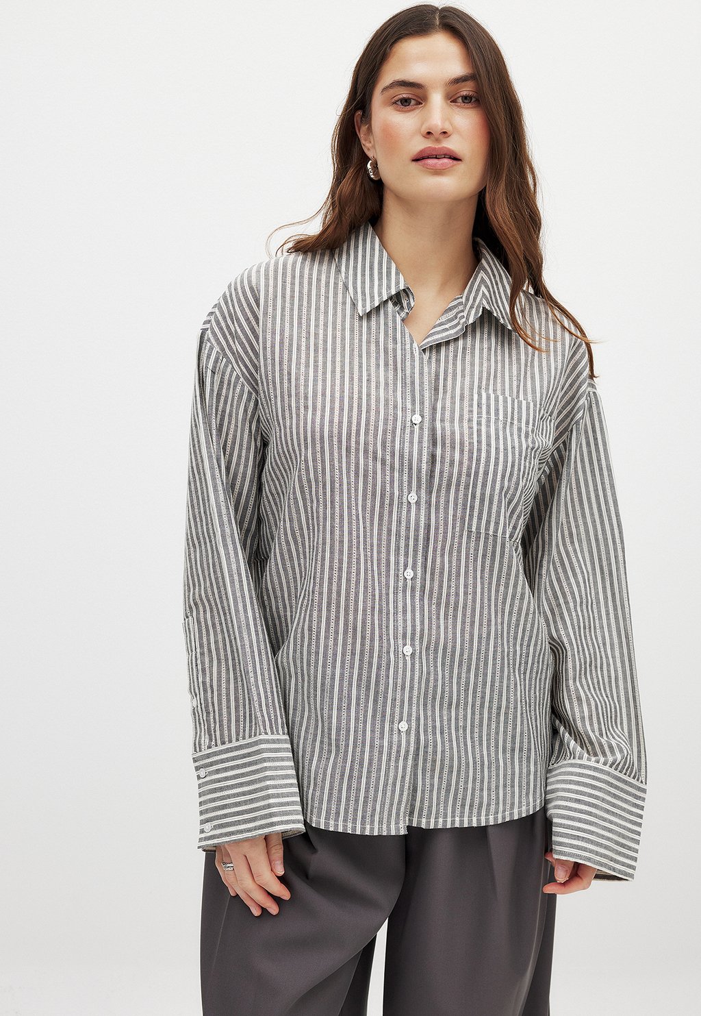 

Рубашка STRIPE NA-KD, серый
