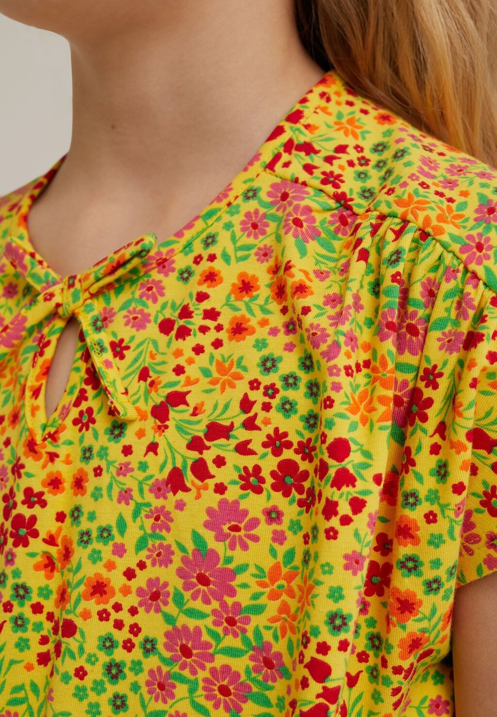 

Легкое платье WE Fashion, желтый