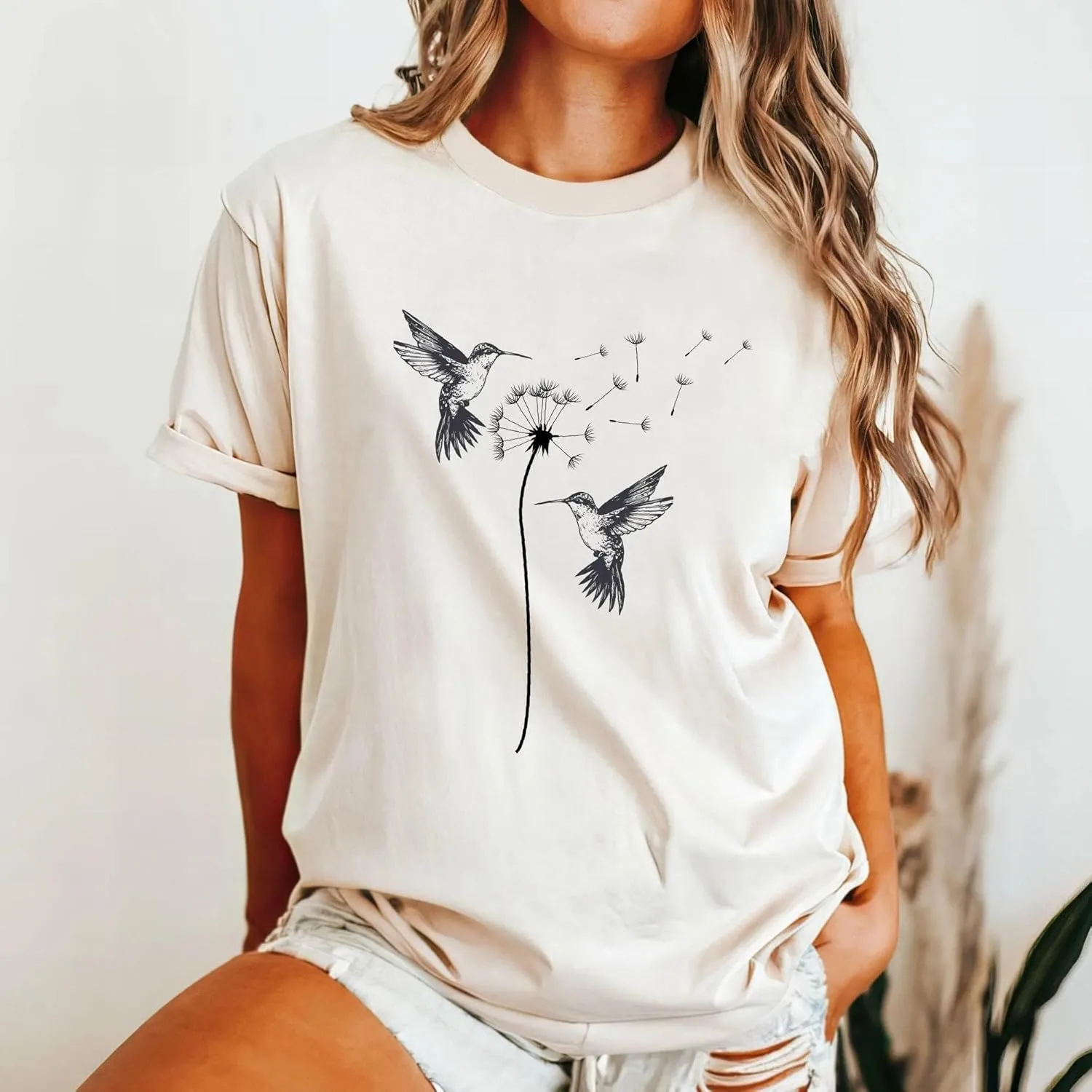 Футболка Unisex с милым колибри и одуванчиком