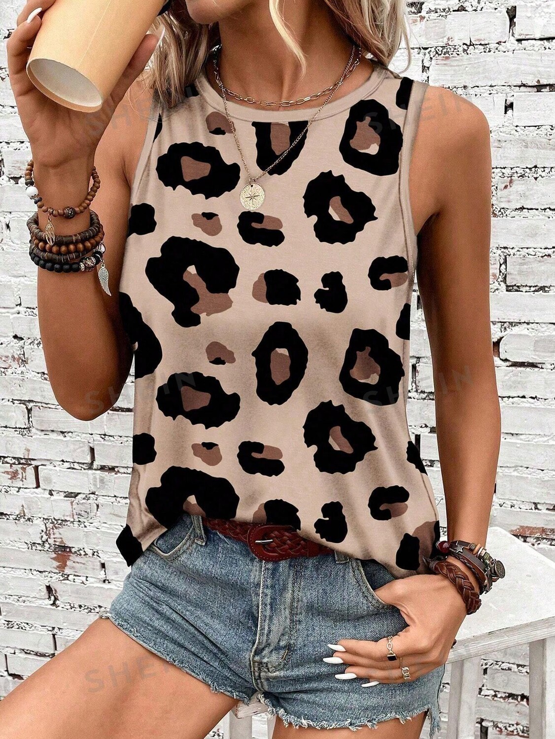 

Топ Shein Lune с круглым вырезом и леопардовым принтом, белый