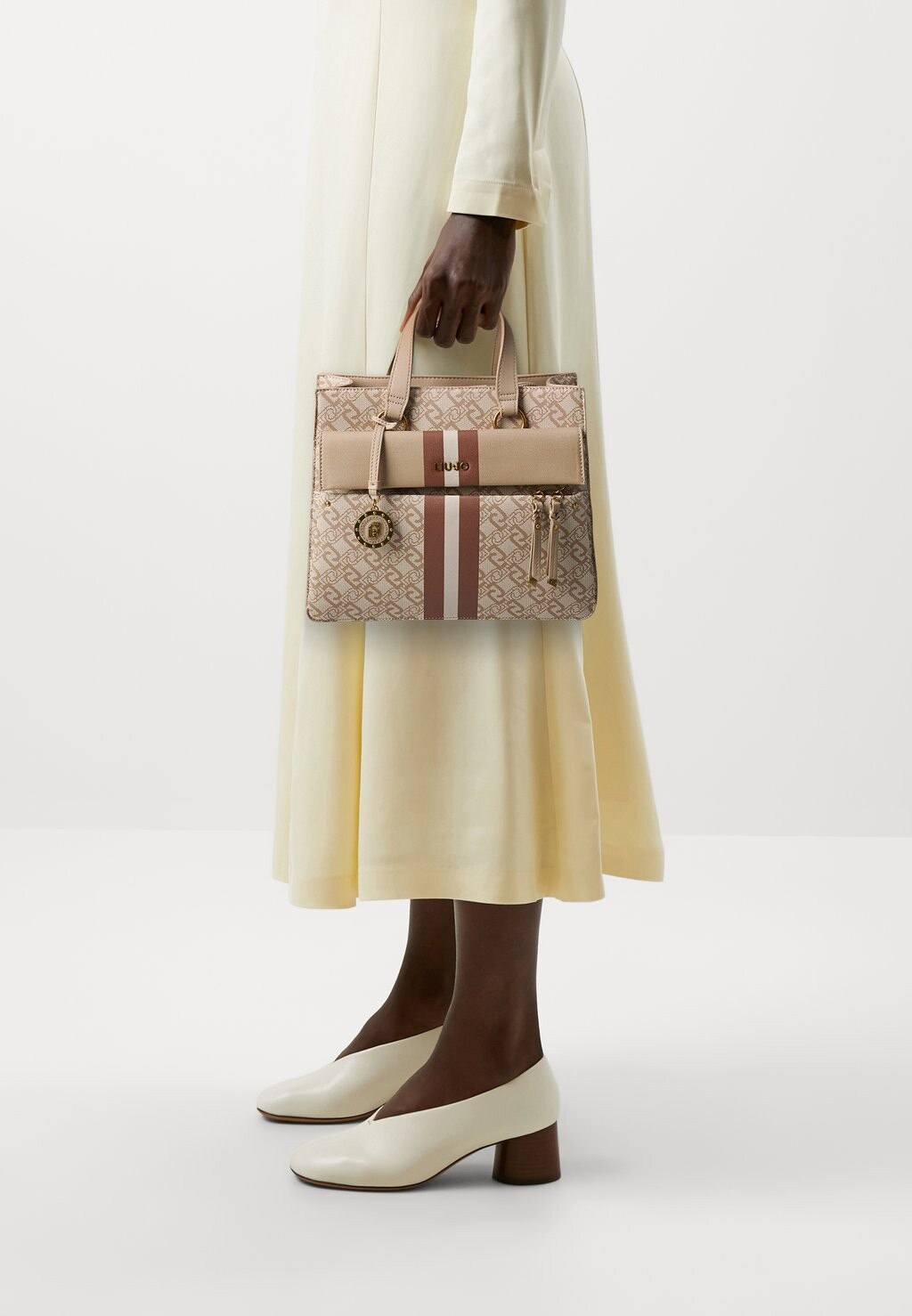 

Сумочка Satchel LIU JO, цвет nuez