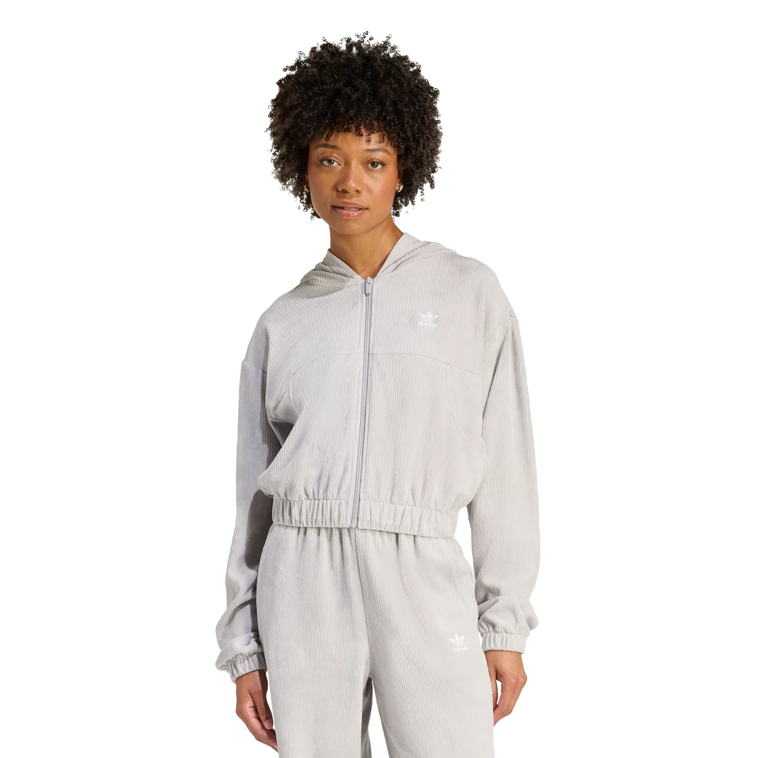 Женская спортивная куртка Essential Chenille серого цвета от Adidas — фото 4