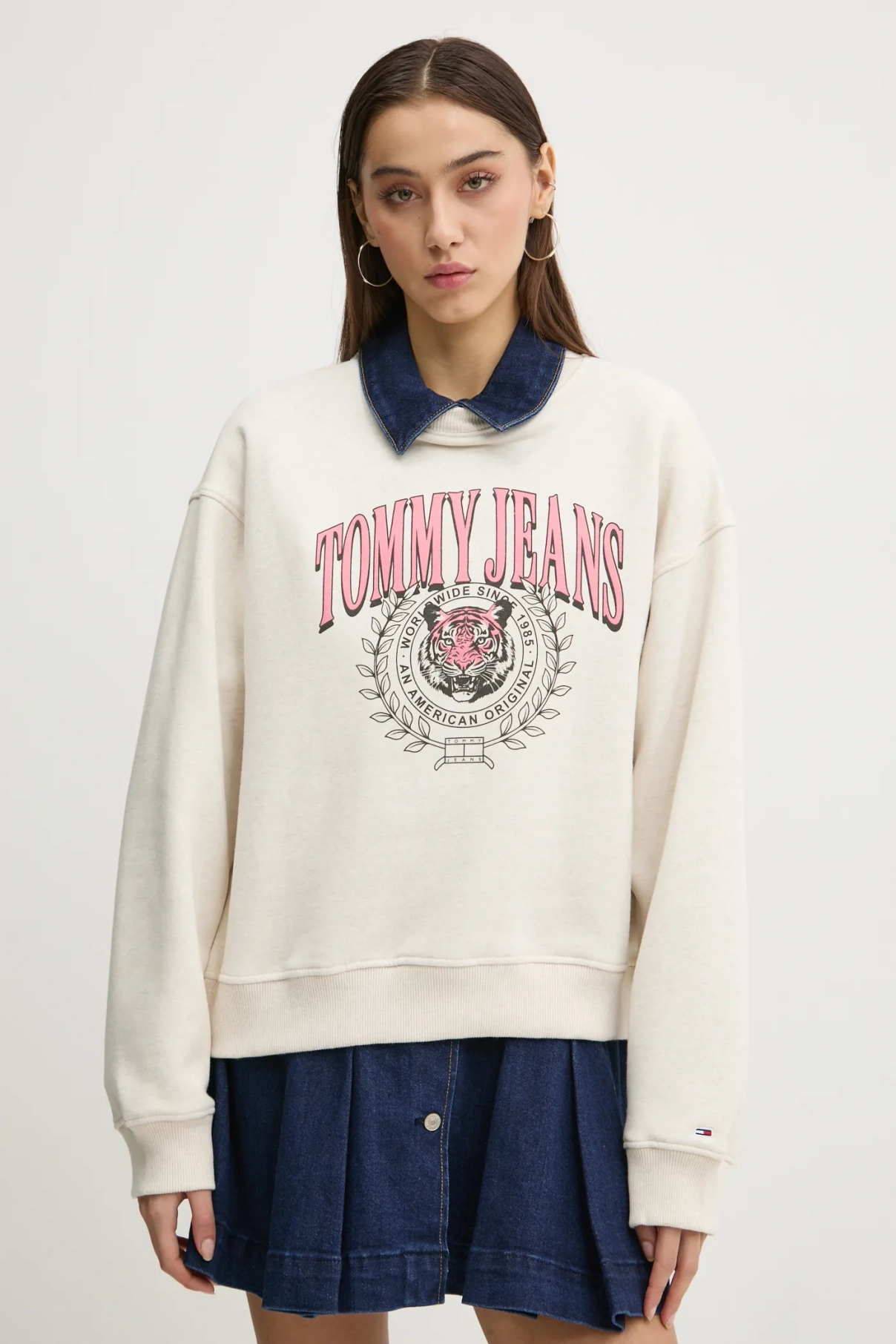 

Толстовка Tommy Jeans, бежевый